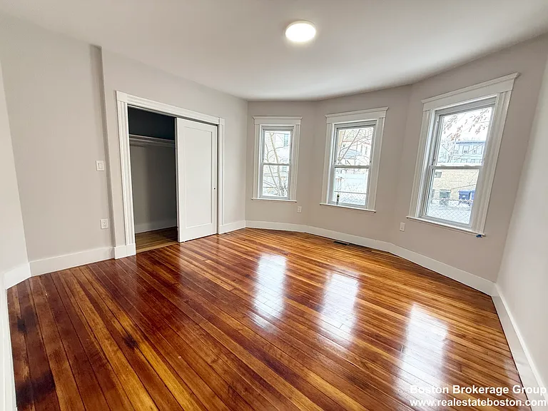 36 Raven St #1 — Photo 3