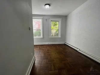 5 Morton Place