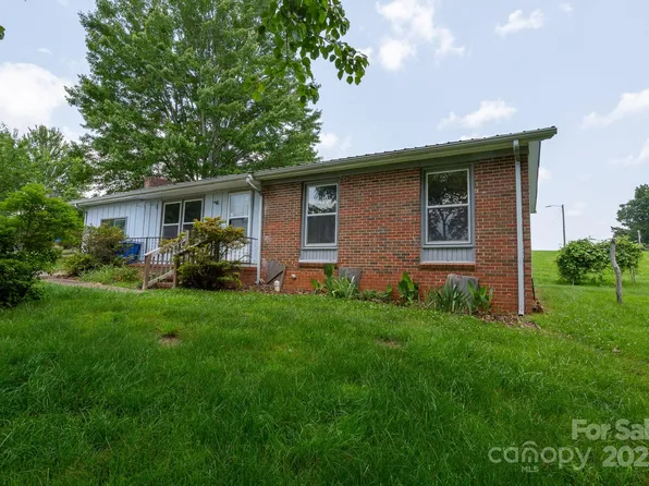 14 Kirby Pl, Asheville, NC 28806