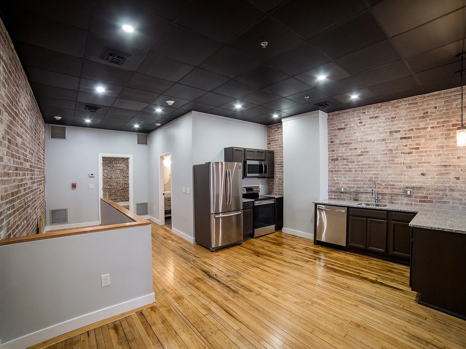 22 State St - 4 — Photo 2
