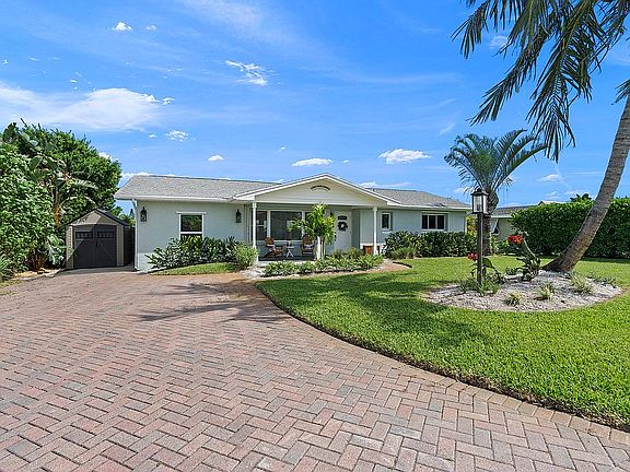 3rd image of 1205 NE Oceanview Cir