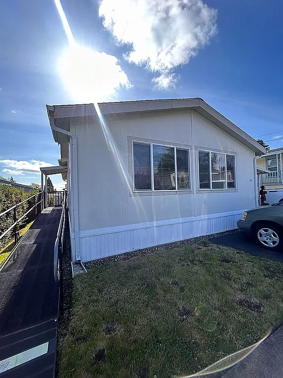 4995 Sunnyside Rd SE #W17 photo 1