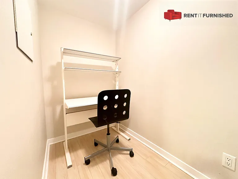 188 Keefer Pl — Photo 14