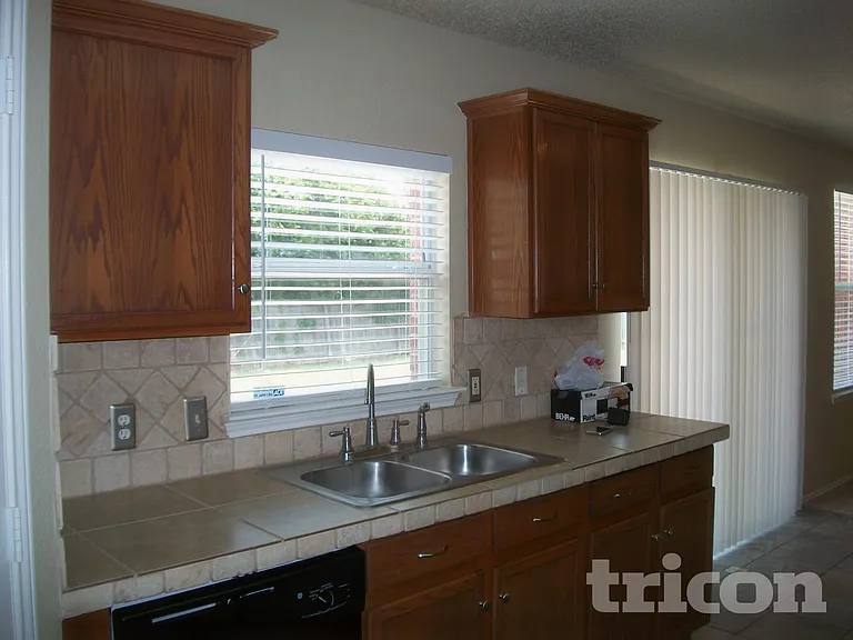 1817 Citadel Dr — Photo 6