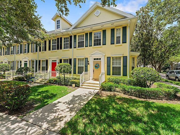 2nd image of 118 Redwood Drive