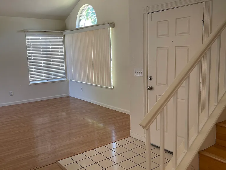 8795 Deer Creek Cir — Photo 12