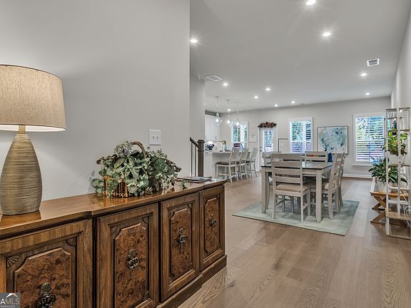 4th image of 5745 Tillman Way