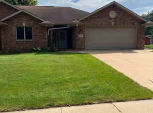 503 Edwards St SW, Epworth, IA 52045