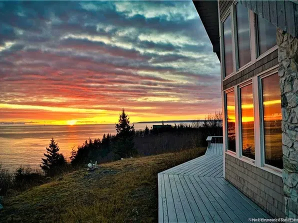 422 Fundy Dr, Campobello Island, NB E5E 1X2