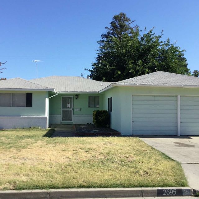 1st image of 2695 Canal Dr