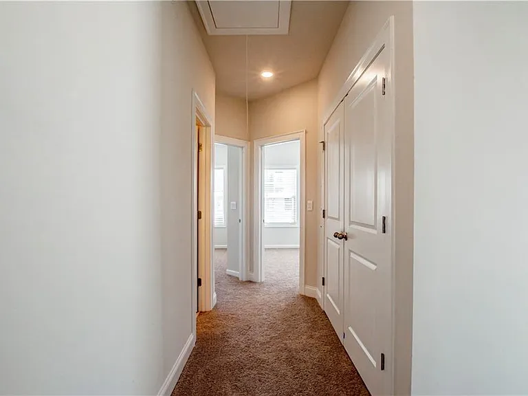 1662 Mountain Top Ln — Photo 19