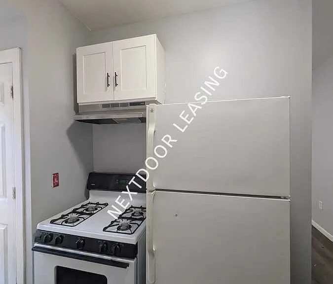 122 Wade St #1M — Photo 2