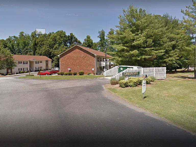 Two bedroom, 1.5 bath condo in High Point--Oakmont Condominiums — Photo 23
