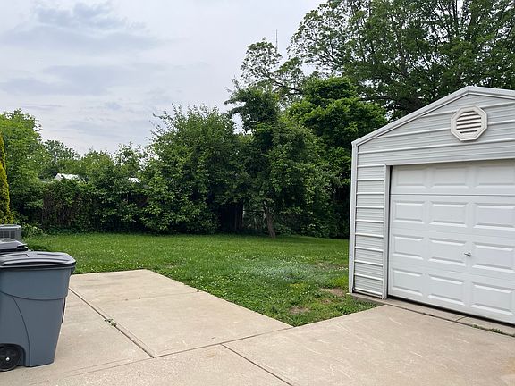 2nd image of 209 Westline Dr