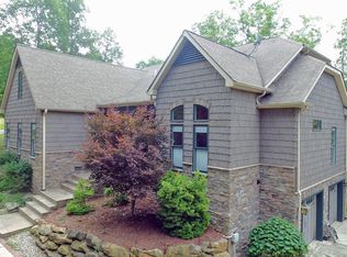 105 Robert Way, Daniels, WV 25832