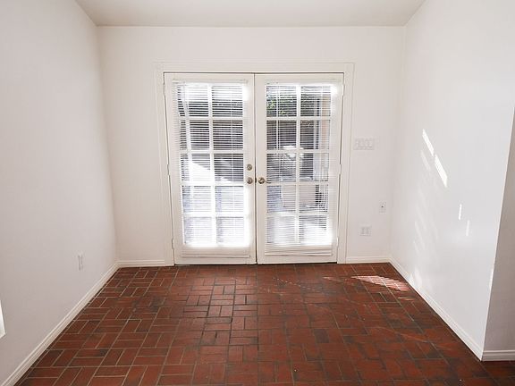 5th image of 22548 Berdon St