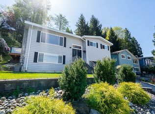 1062 Spar Dr, Coquitlam, BC V3H3G8