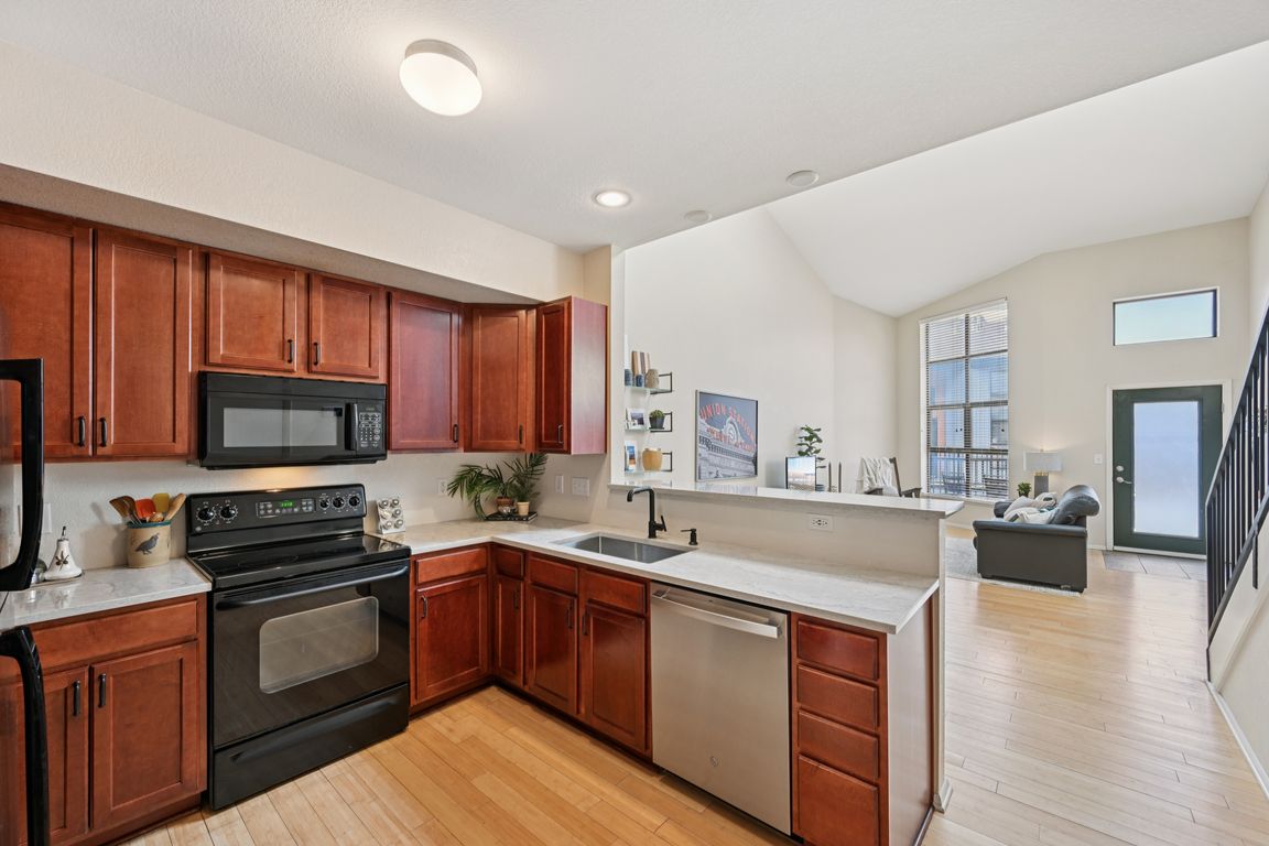 next background image