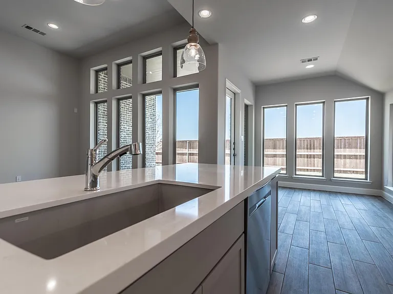 2933 Saltwood Ct — Photo 11