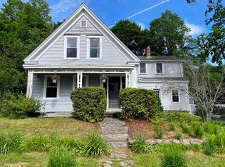 372 School St, Whitman, MA 02382
