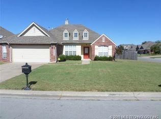 19015 E 50th St S, Tulsa, OK 74134