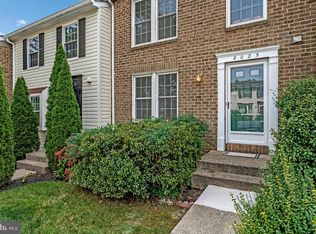 8025 Tyson Oaks Cir, Vienna, VA 22182