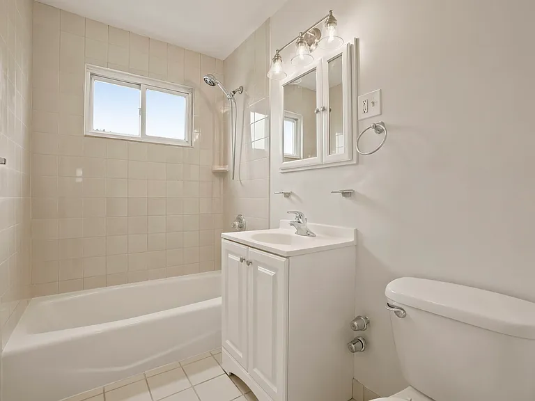 47 Gordon St #3 — Photo 6