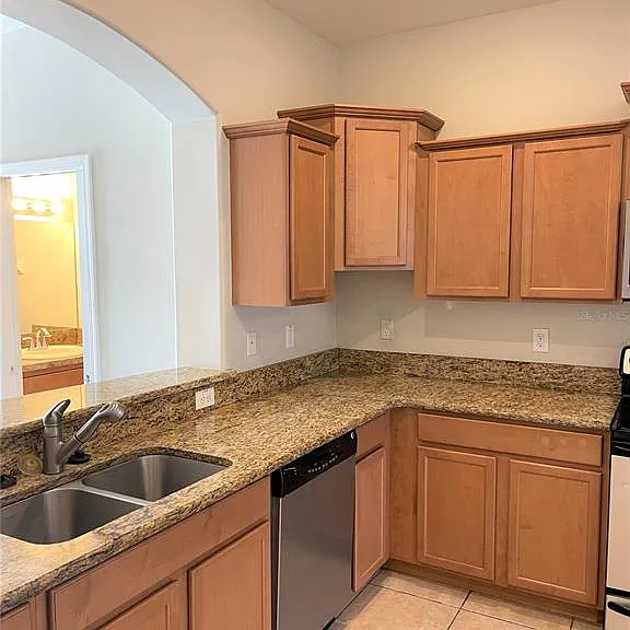4011 Winding Vine Dr — Photo 4