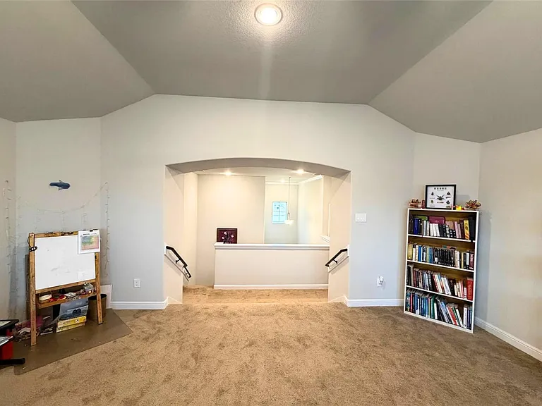 244 Upland Dr — Photo 32