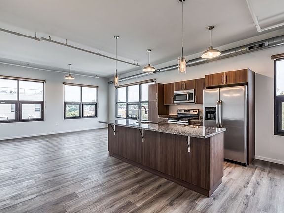 5th image of 4800 Brown St #405