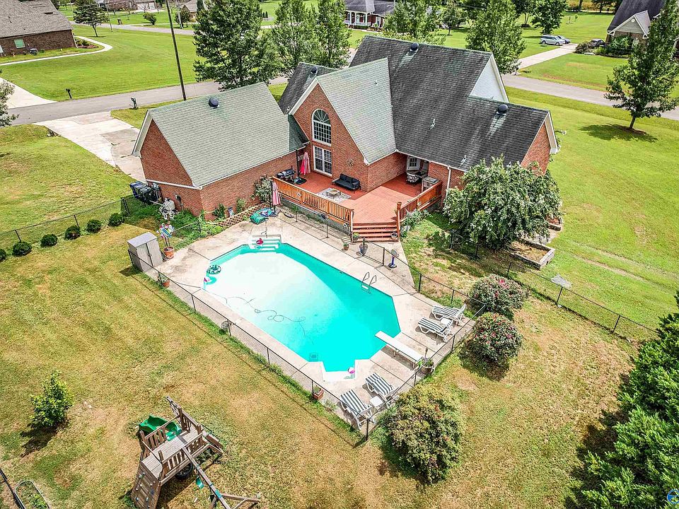 1st image of 100 Cottage Garden Ct