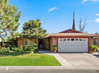 4605 Blossom Valley Ln, Bakersfield, CA 93313