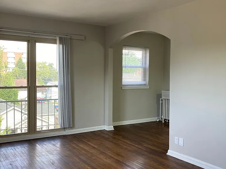 Flats at West End — Photo 25