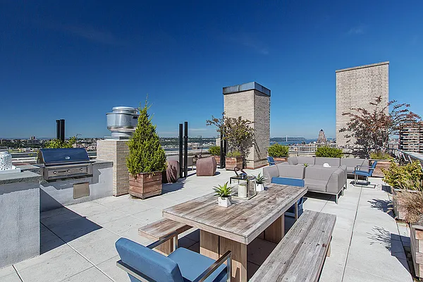 Rented by Stellar Management | media 2