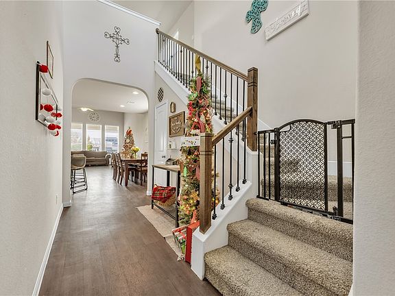 3rd image of 4708 Nopalitos Way