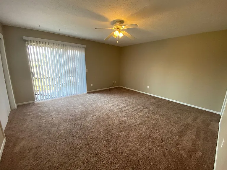 233 S Jan Dr — Photo 9