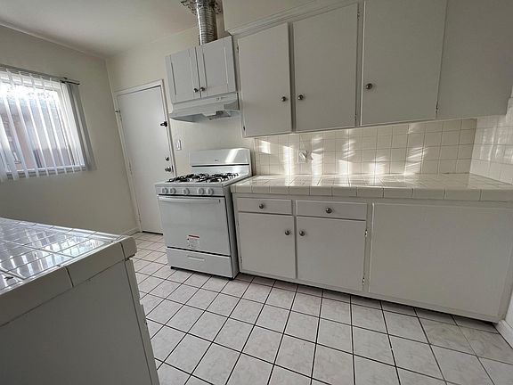 5th image of 4 618 1/2 East 97th St