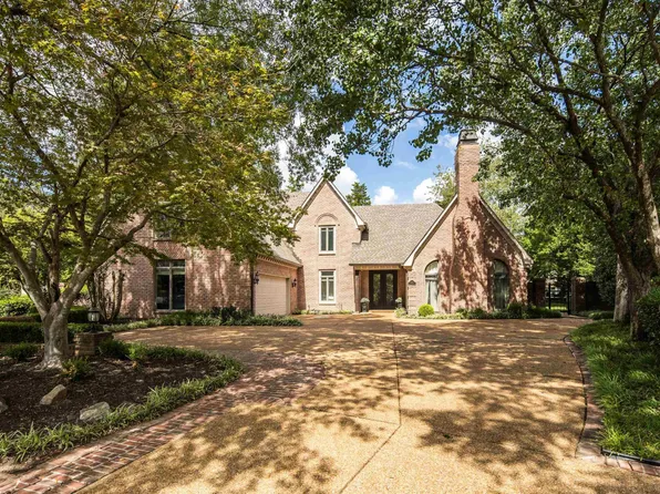 8784 Three Chimneys Dr W, Memphis, TN 38138