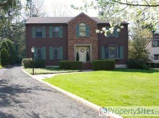 66 Tillotson Rd, Fanwood, NJ 07023