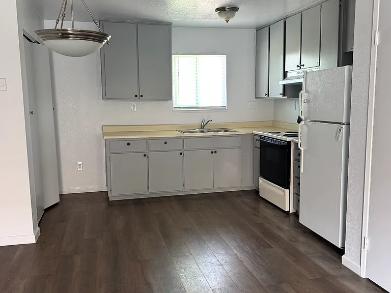 2622 Roeding Rd #M — Photo 1