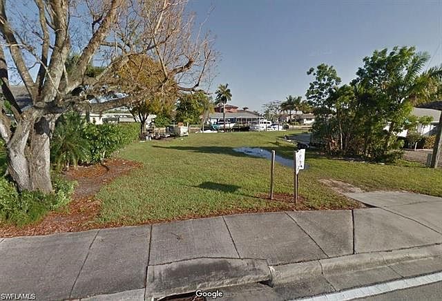 2nd image of 14270 McGregor Blvd