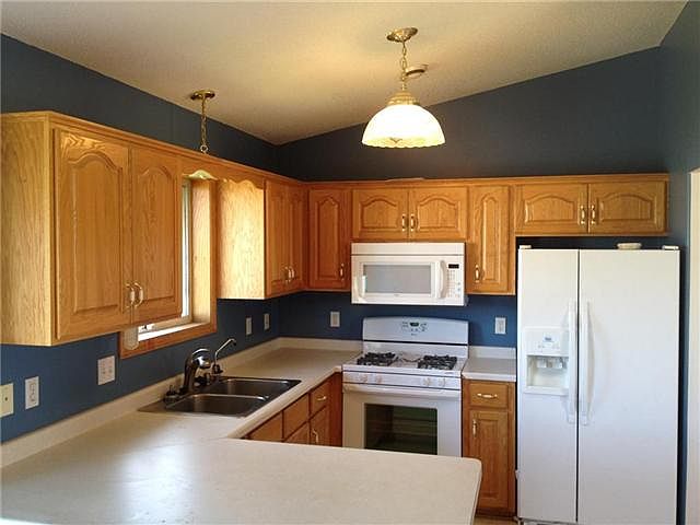 2nd image of 613 Nordic Ln