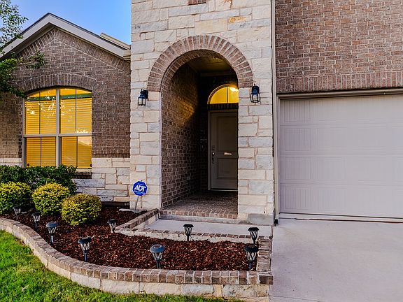 4th image of 540 Dunmore Dr