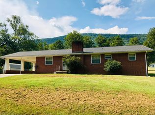101 Hill Dr, Harriman, TN 37748