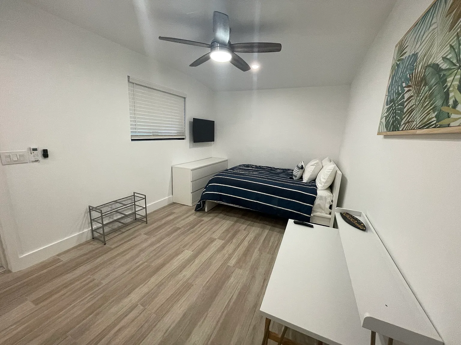 SE 3rd Ave, Dania Beach — Photo 3