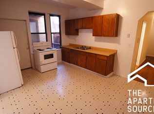 3147 W Medill Ave #2, Chicago, IL 60647