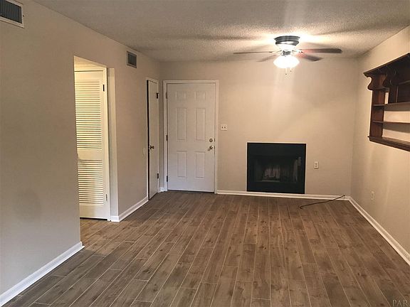 5th image of 13528 Canal Dr APT A