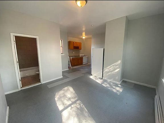 2nd image of 814 E 223rd St #4B