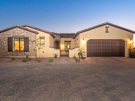 3rd image of 3306 S Woodbine Ct