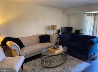 19 Kearney Dr, North Wales, PA 19454